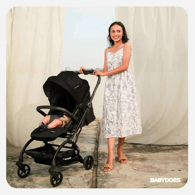 Babydoes - Bueno Baby Stroller with 360° Rotating Seat (Up to 20 kg) - Black