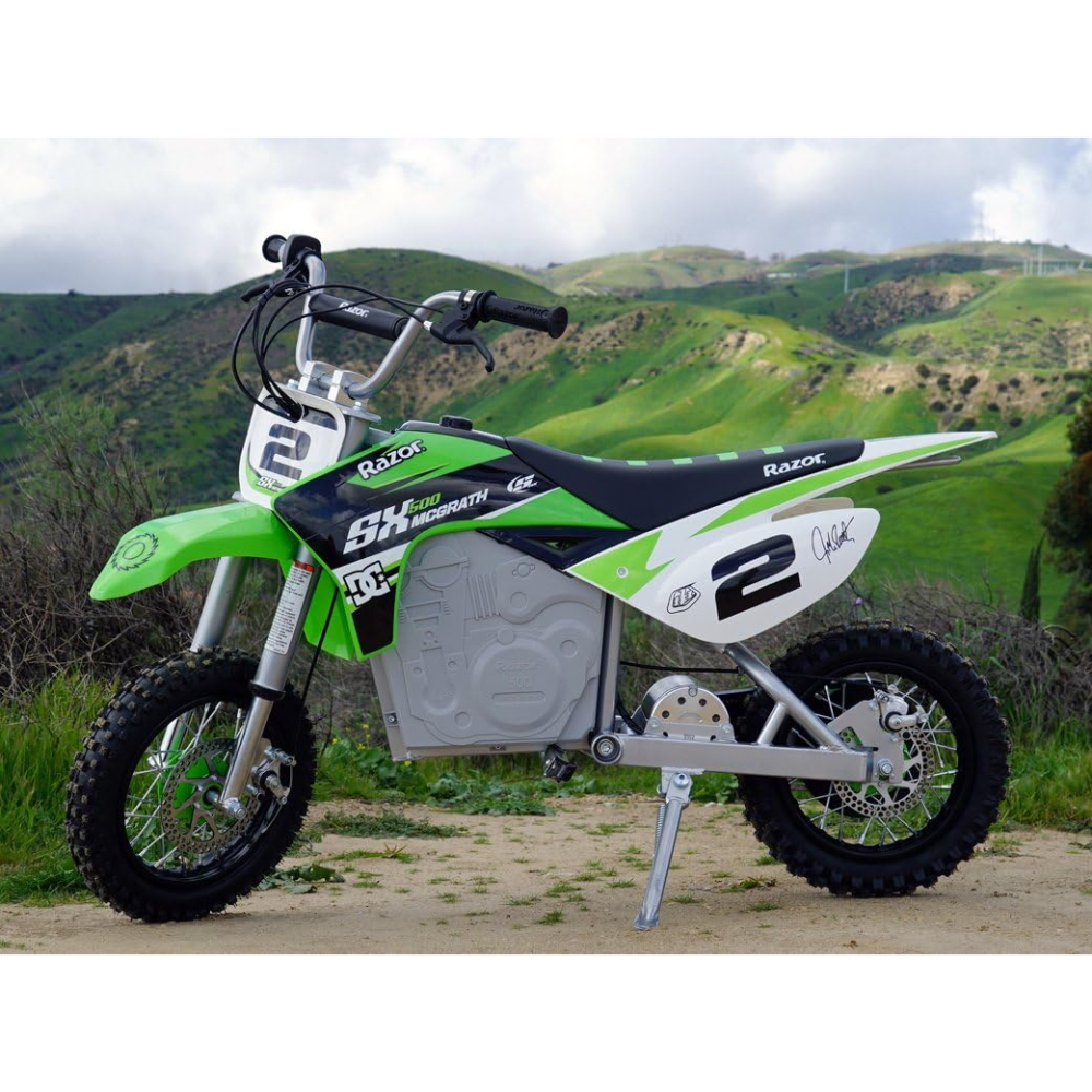 Razor Motorbike Dirt Rocket SX500 McGrath Scooter - Green