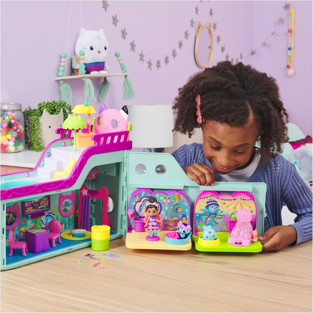 Gabby's Dollhouse Cat Friend Cruise Ship Playset - Fun Toy with Accessories for Kids