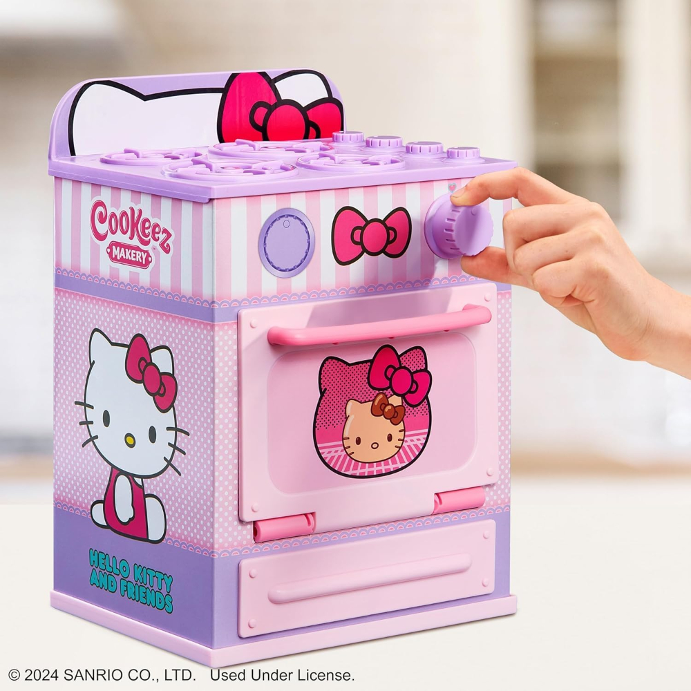 Cookeez Makery Hello Kitty Oven Treatz – Interactive Warm & Scented Plush